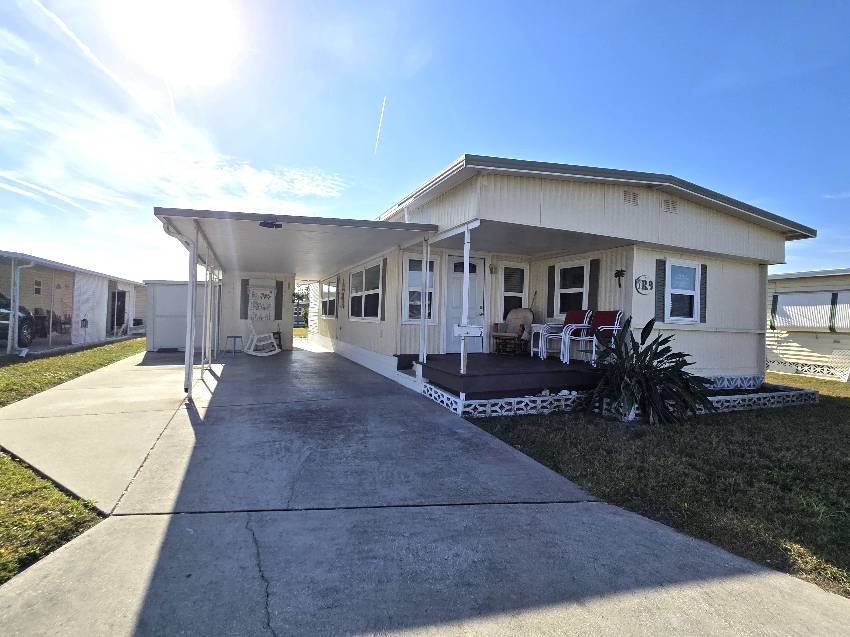 Bradenton, FL Mobile Home for Sale located at 504 44th Ave E, Lot R-9 Village On The Greens