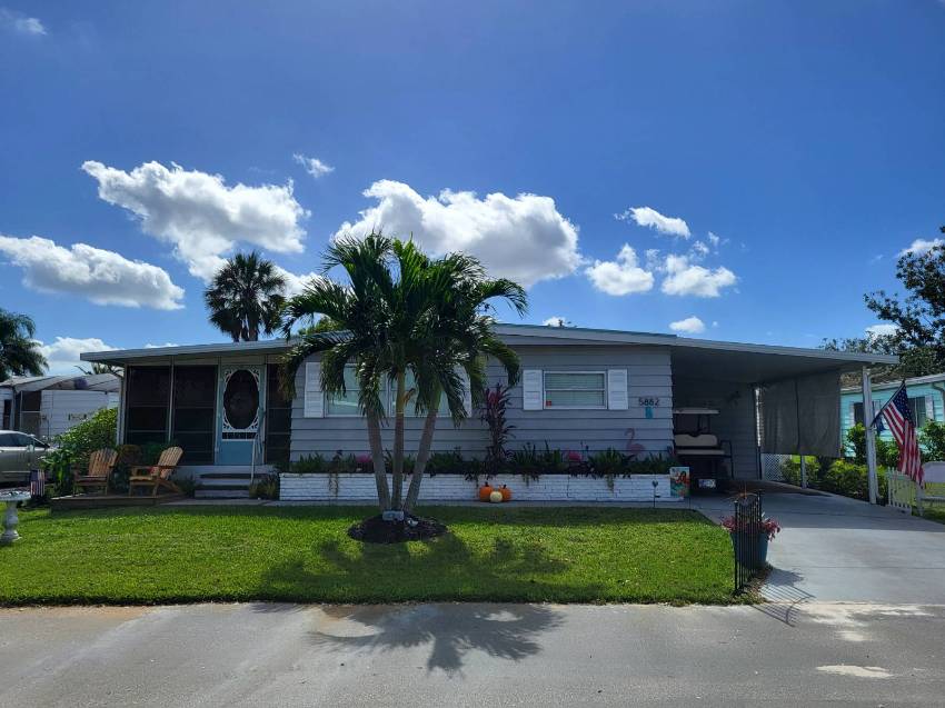 Sarasota, FL Mobile Home for Sale located at 5882 Camelot Dr N Camelot Lakes Village