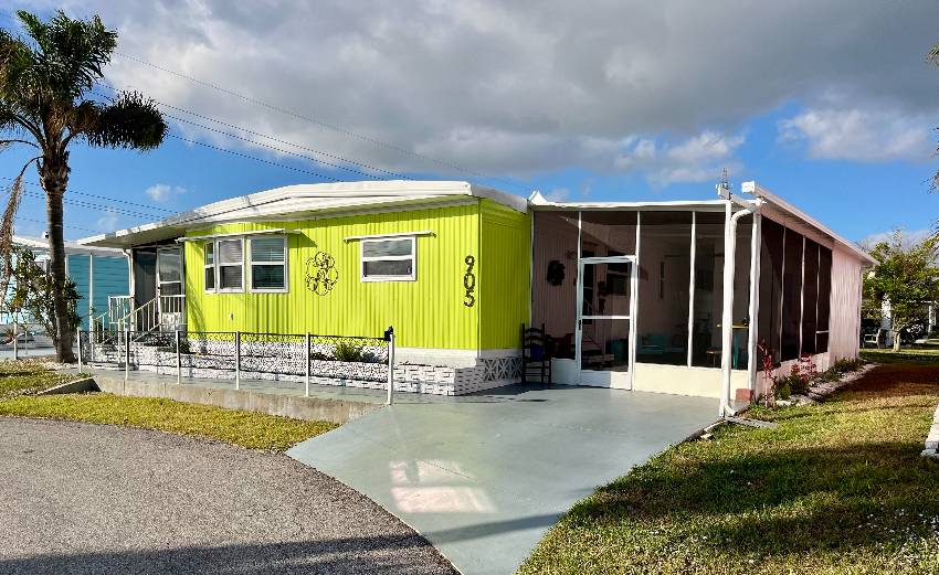 Venice, FL Mobile Home for Sale located at 905 Orinoco Bay Indies