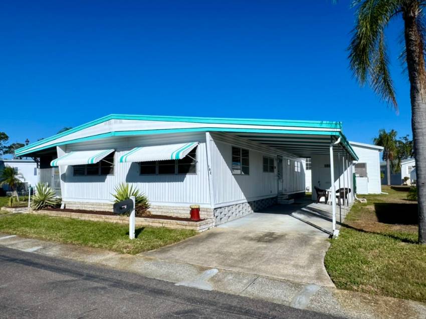 Dunedin, FL Mobile Home for Sale located at 1100 Curlew Rd Lot 182 