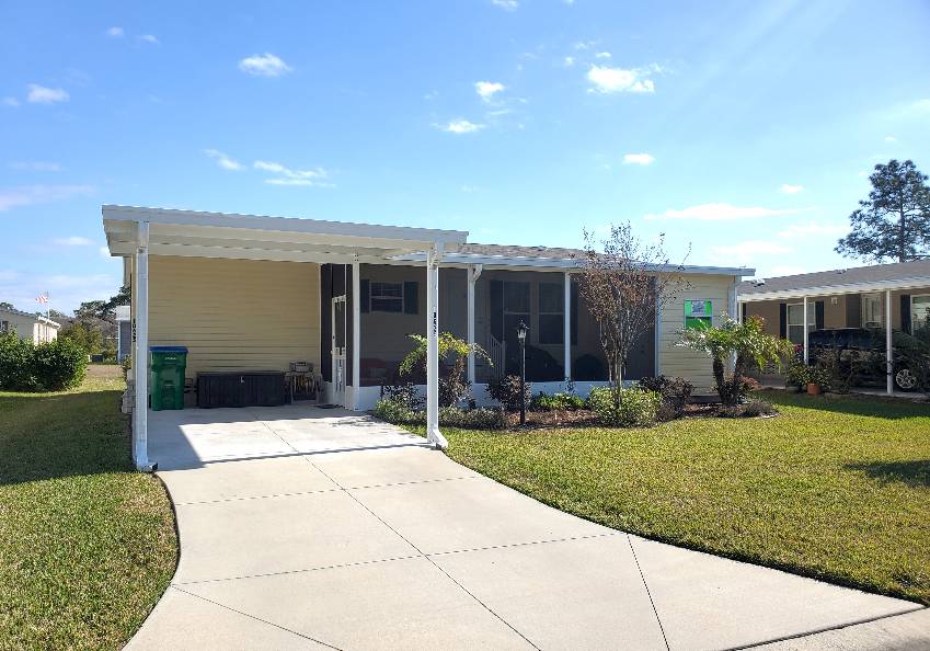 Homosassa, FL Mobile Home for Sale located at 10625 S Pebbleshire Dr Walden Woods South