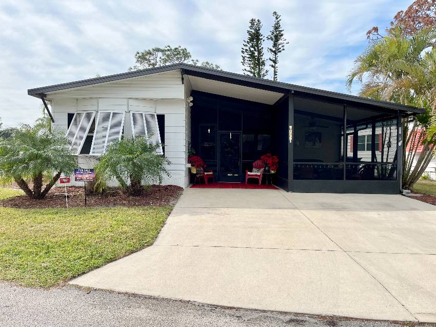 Venice, FL Mobile Home for Sale located at 1192 S Indies Cir Bay Indies