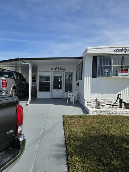 Lakeland, FL Mobile Home for Sale located at 227 Kimberly Imperial Manor  Mobile Home Terrace