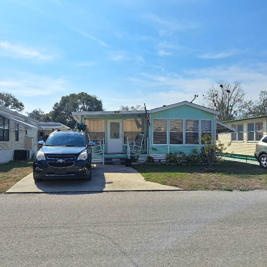 Zephyrhills, FL Mobile Home for Sale located at 4421 Lane Rd Lot 74b Hillcrest