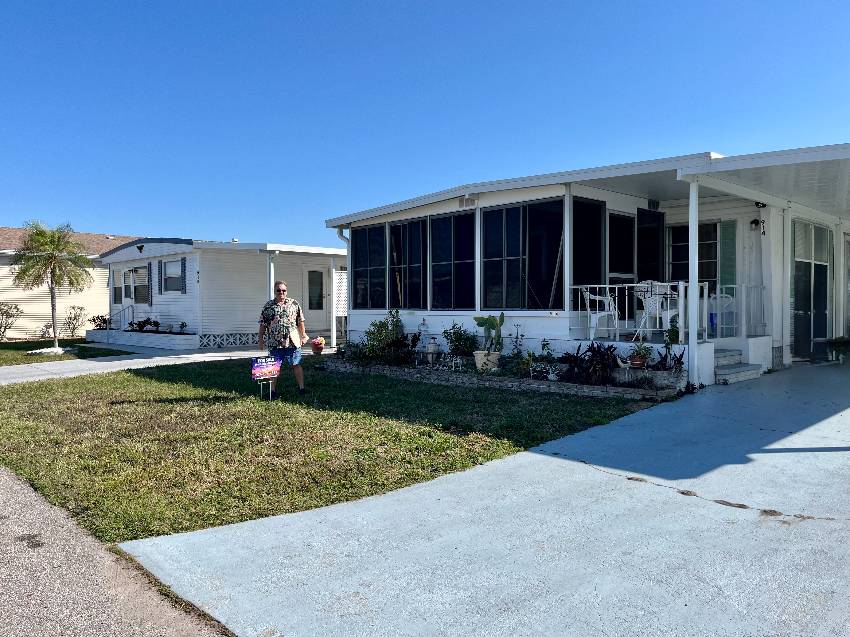 Venice, FL Mobile Home for Sale located at 914 Eleuthera W Bay Indies