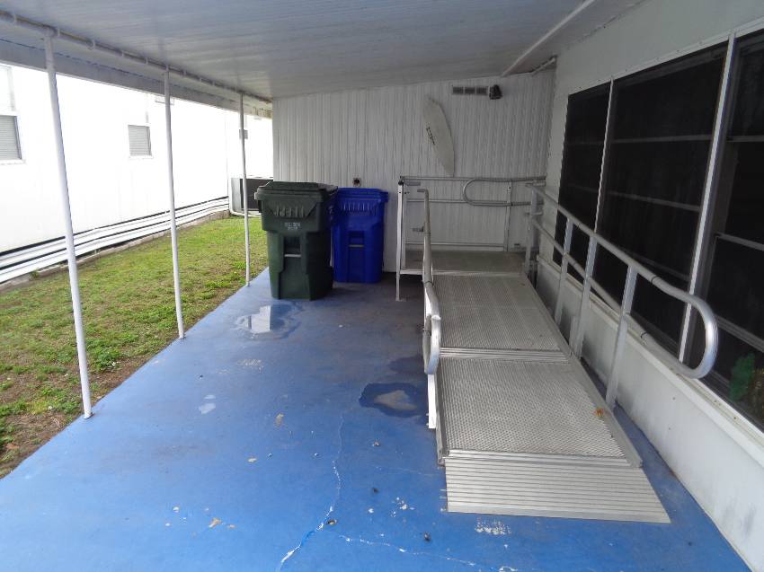 Lakeland, FL Mobile Home for Sale located at 189 Bridge Blvd Sterling Mhp