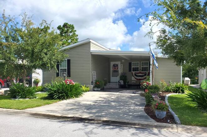 Homosassa, FL Mobile Home for Sale located at 6965 W Leonshire Lane Walden Woods South