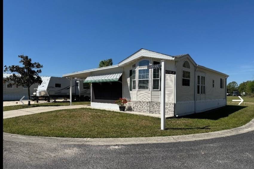Zephyrhills, FL Mobile Home for Sale located at 3935 Quaker Ridge Majestic Oaks