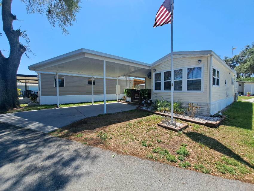 Zephyrhills, FL Mobile Home for Sale located at 38648 Ewell Rd Lot 327 Baker Acre's