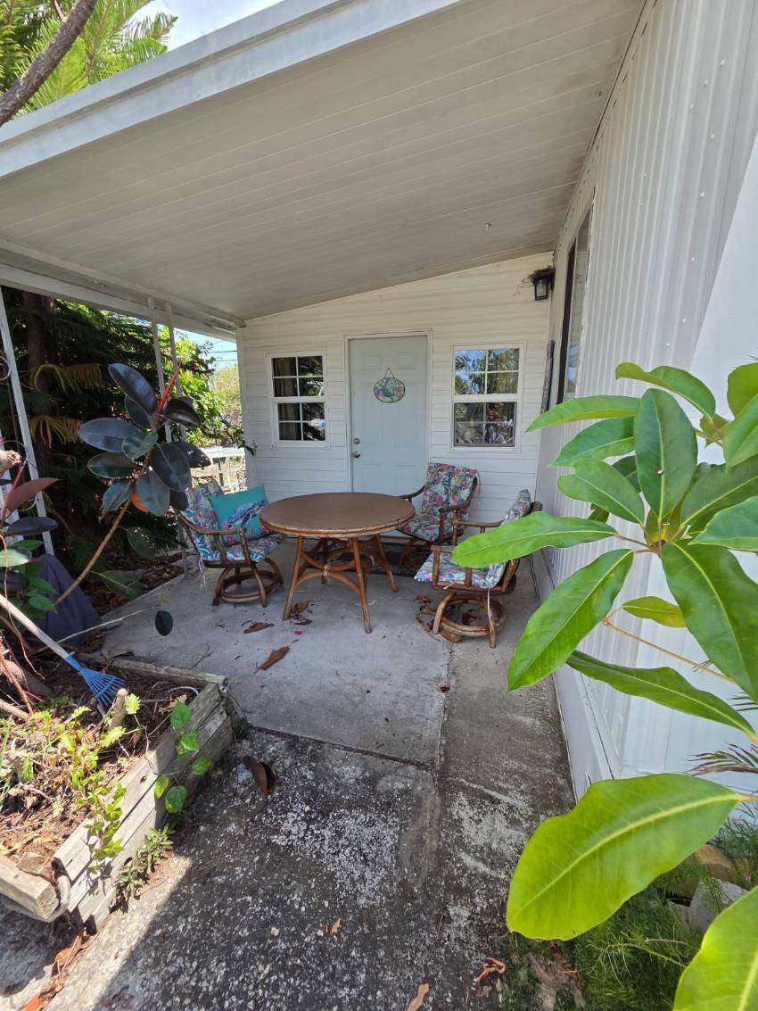 Dunedin, FL Mobile Home for Sale located at 6 Sophie Ave Dunedin Village
