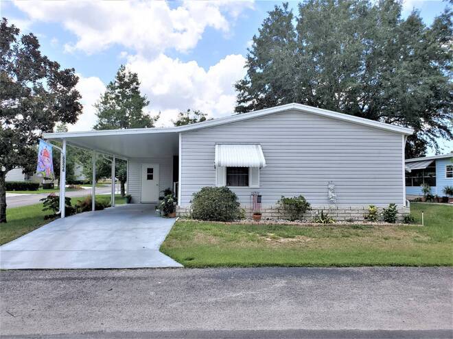 Homosassa, FL Mobile Home for Sale located at 6834 W Rushport Lane Walden Woods
