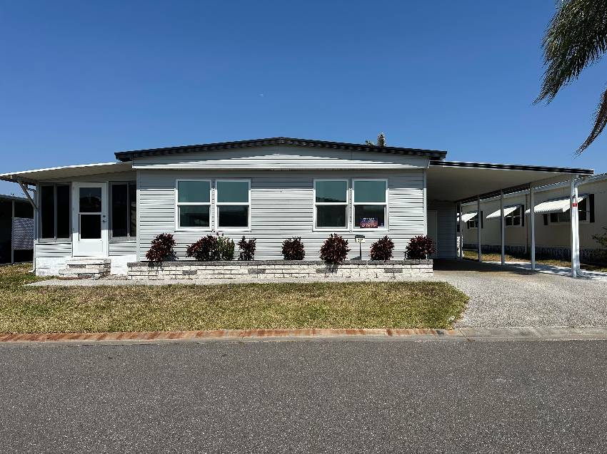 Bradenton, FL Mobile Home for Sale located at 307 Apricot St Terra Palm