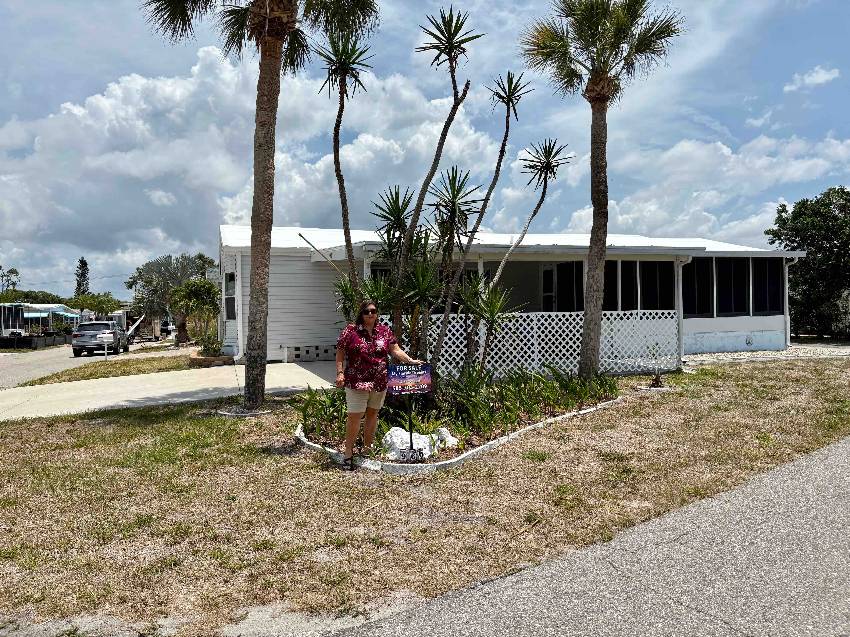 Venice, FL Mobile Home for Sale located at 960 Haiti Bay Indies