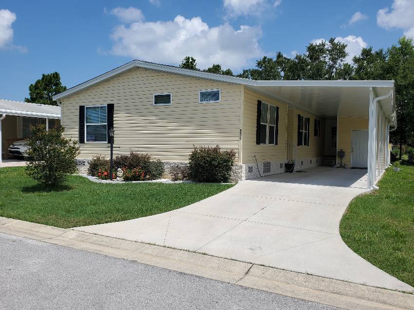Homosassa, FL Mobile Home for Sale located at 6955 W Pollans Lane Walden Woods South
