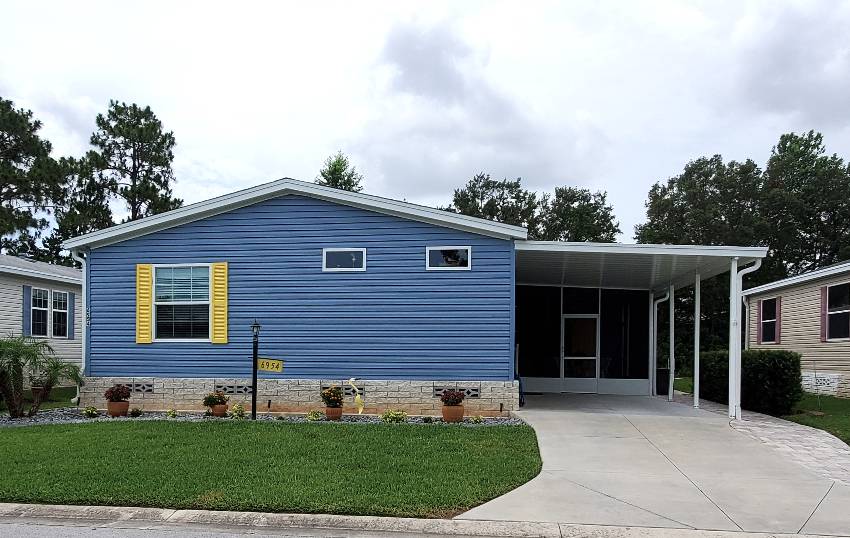 Homosassa, FL Mobile Home for Sale located at 6954 W Duncan Lane Walden Woods South
