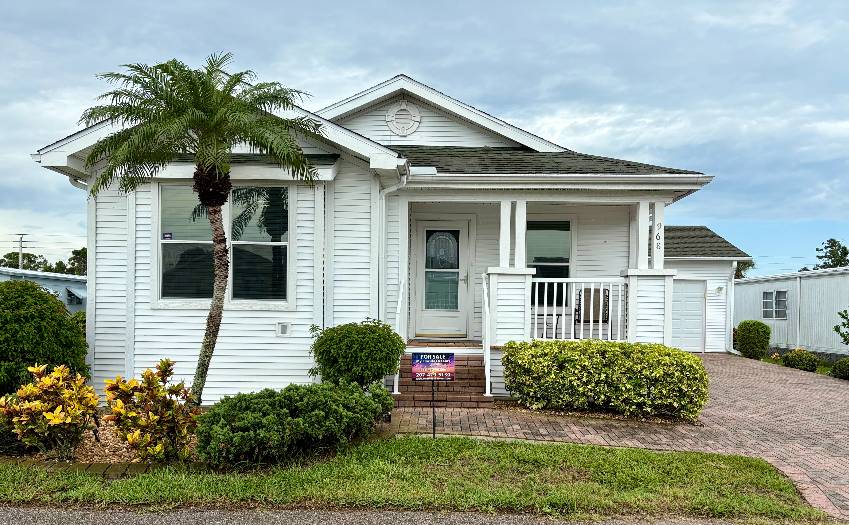 Venice, FL Mobile Home for Sale located at 968 Bonaire Bay Indies