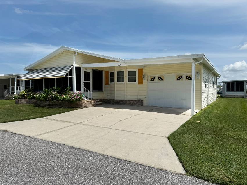 Parrish, FL Mobile Home for Sale located at 204 Bougainvillea Lane The Gardens