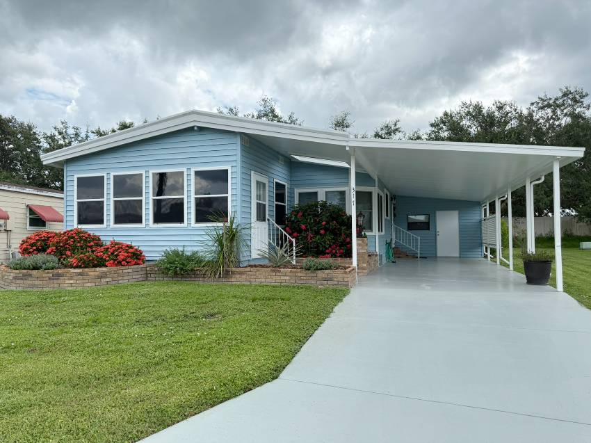 Parrish, FL Mobile Home for Sale located at 317 Bougainvillea Circle The Gardens