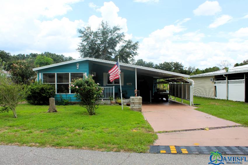 Zephyrhills, FL Mobile Home for Sale located at 37602 Pompano Ct Tropical Acre Estates
