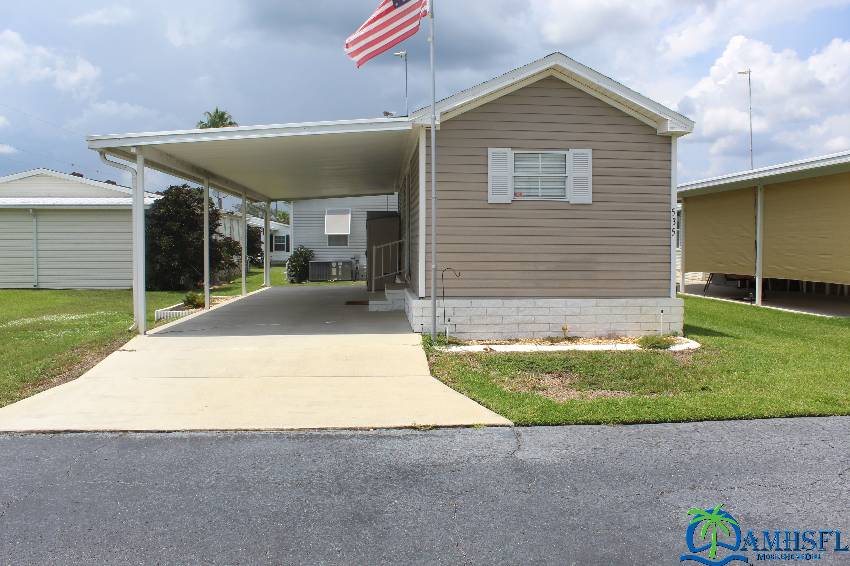 Frostproof, FL Mobile Home for Sale located at 535 Carefree Dr Whispering Pines