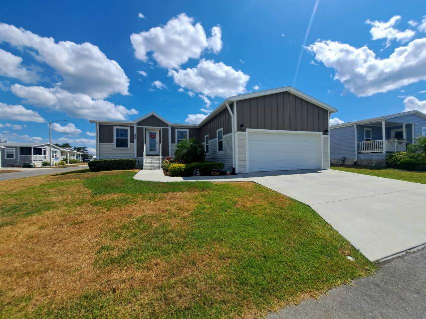 Zephyrhills, FL Mobile Home for Sale located at 34982 Broad Bill Ln Crystal Lake