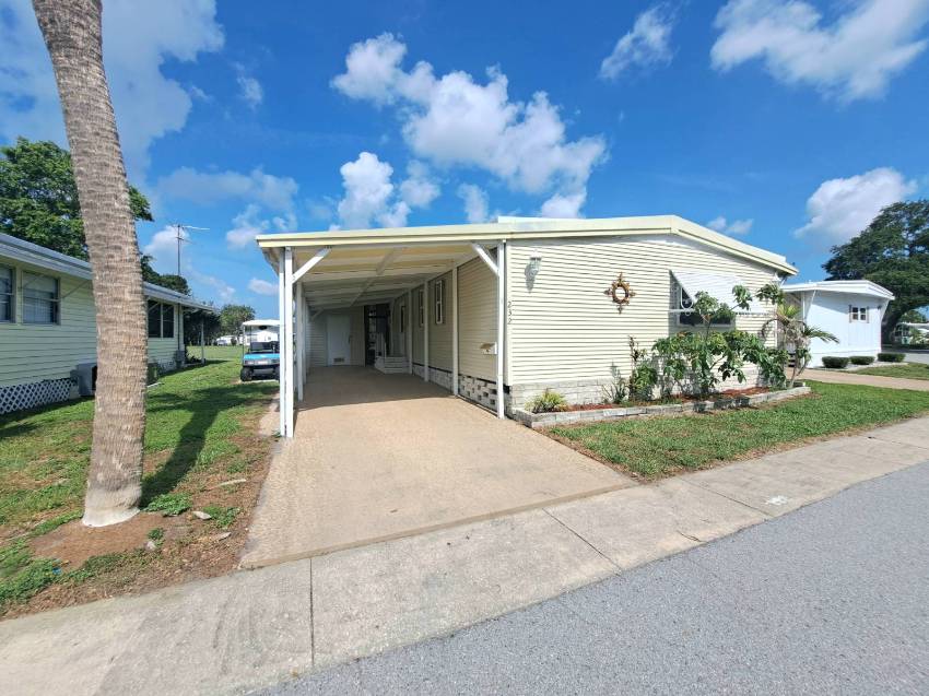 Largo, FL Mobile Home for Sale located at 601 Starkey Rd Lot 232 East Bay Oaks