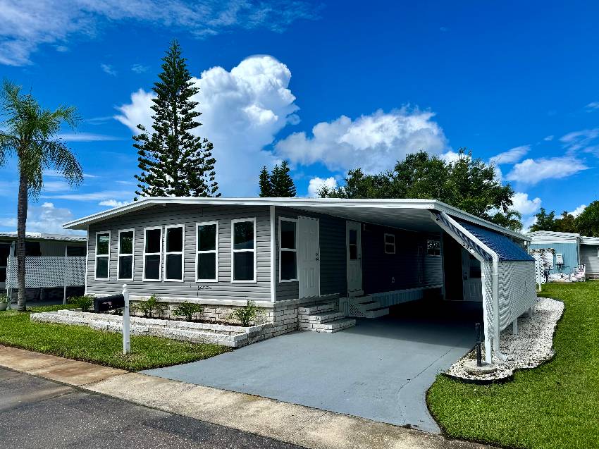 Dunedin, FL Mobile Home for Sale located at 1100 Curlew Rd Lot 193 Honeymoon