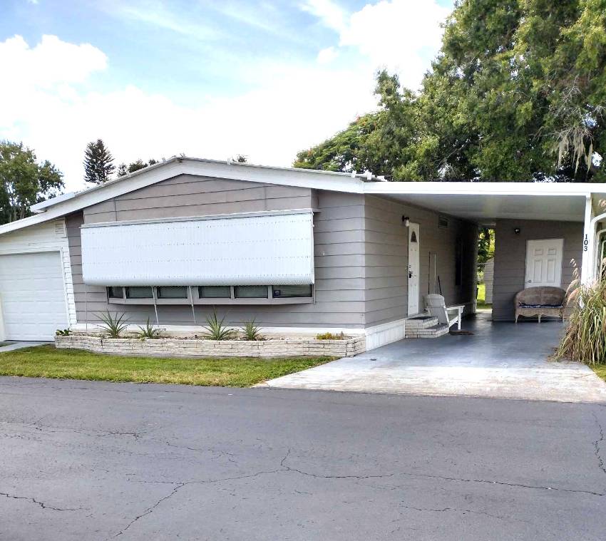 Lake Alfred, FL Mobile Home for Sale located at 103 Travel Lane Palm Shores Mobile Home Village