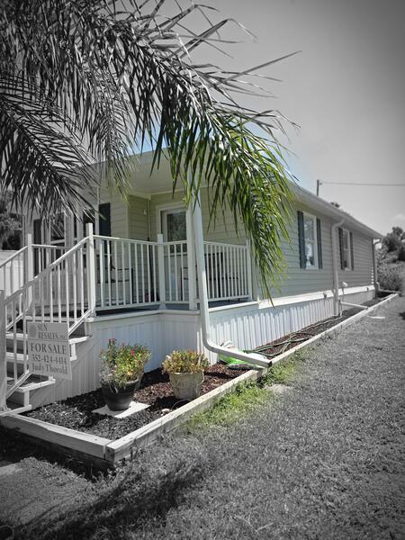 Dade City, FL Mobile Home for Sale located at 11208 Memory Lane Harmony Heights Community