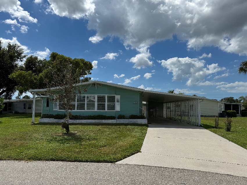 Sarasota, FL Mobile Home for Sale located at 6364 Ravenglass Way Camelot East Village