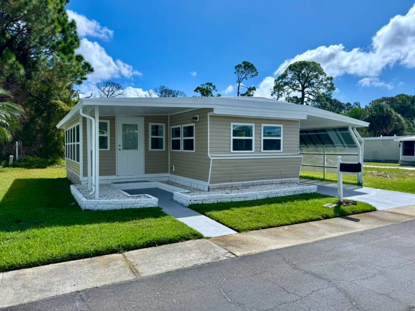 Dunedin, FL Mobile Home for Sale located at 1100 Curlew Rd Lot 220 Honeymoon