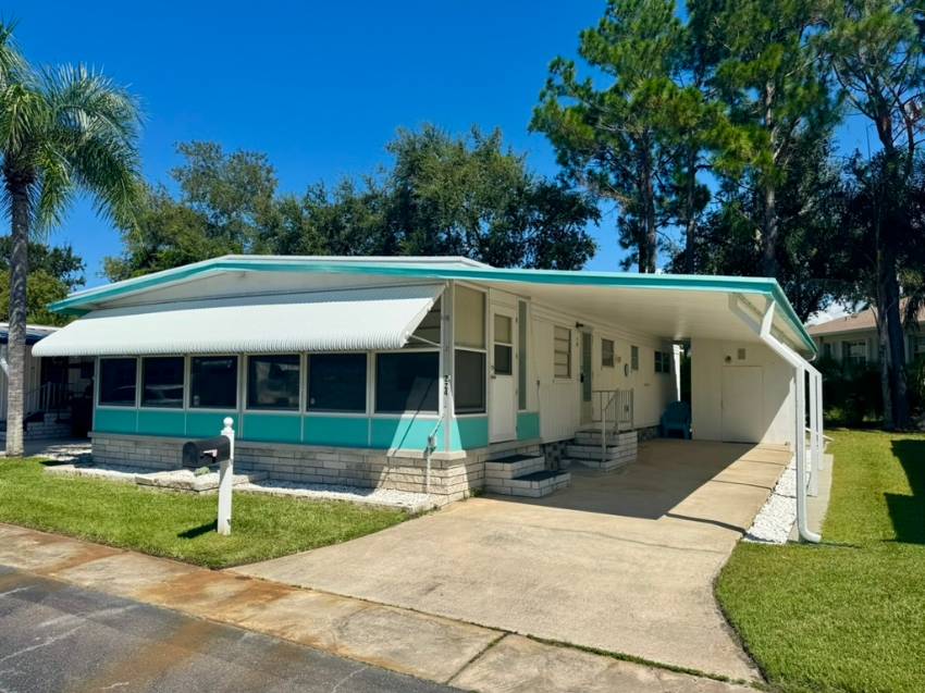 Dunedin, FL Mobile Home for Sale located at 1100 Curlew Rd Lot 224 Honeymoon