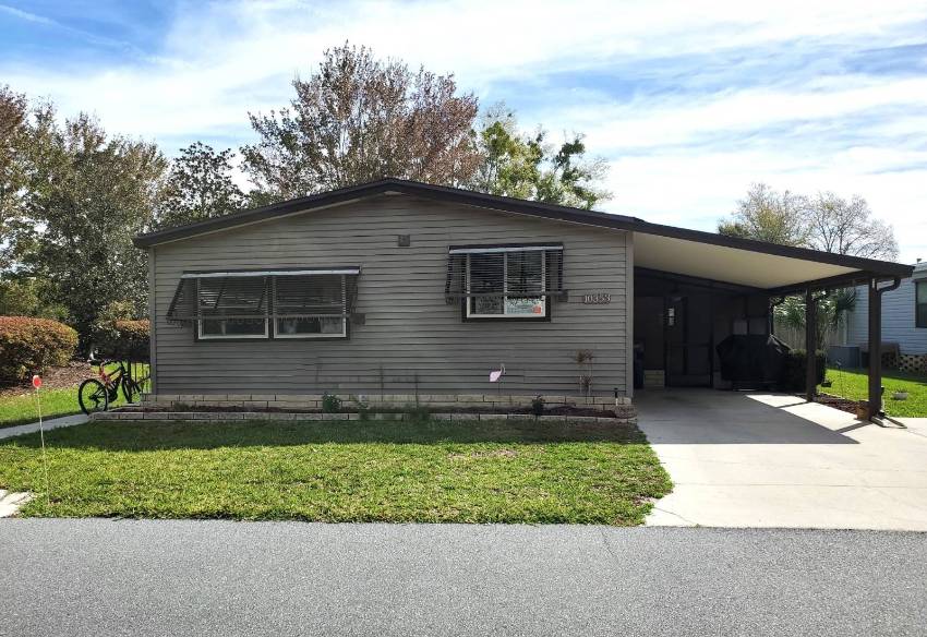 Homosassa, FL Mobile Home for Sale located at 10353 S Amesbury Dr Walden Woods