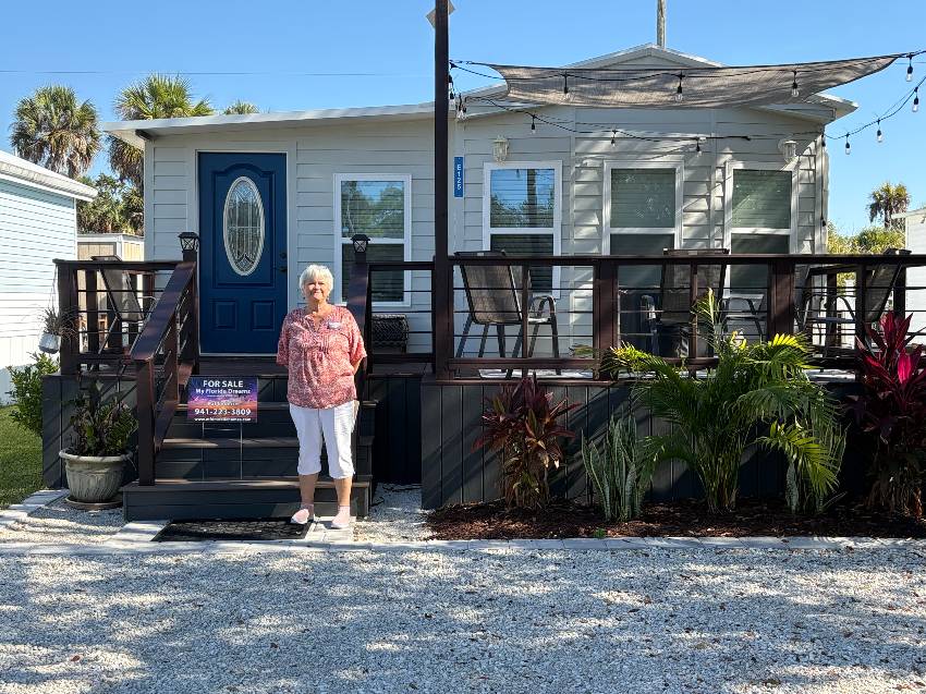 Venice, FL Mobile Home for Sale located at 1300 N River Road, Lot E125 Ramblers Rest
