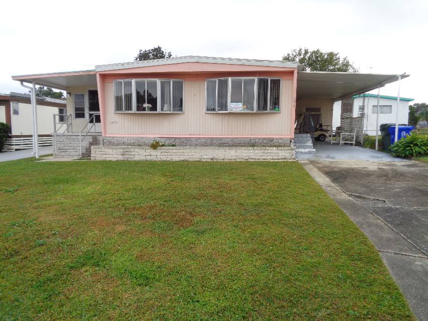 Lakeland, FL Mobile Home for Sale located at 1014 Fountainview N Fountainview Estates