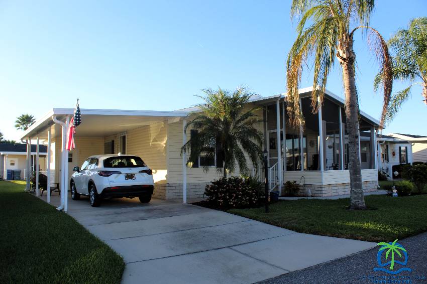 Winter Haven, FL Mobile Home for Sale located at 707 Red Cypress Ln Cypress Creek Village