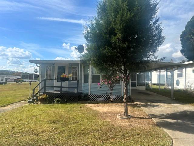 Dade City, FL Mobile Home for Sale located at 17031 Us Hwy 301 #7 Dade City Resort