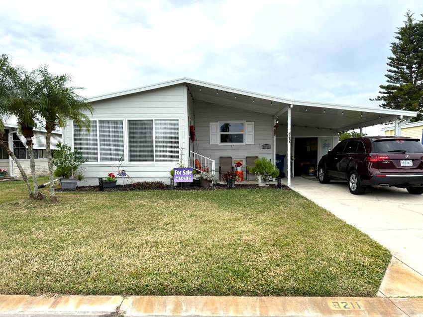 Ellenton, FL Mobile Home for Sale located at 8211 Limetree Way Colony Cove