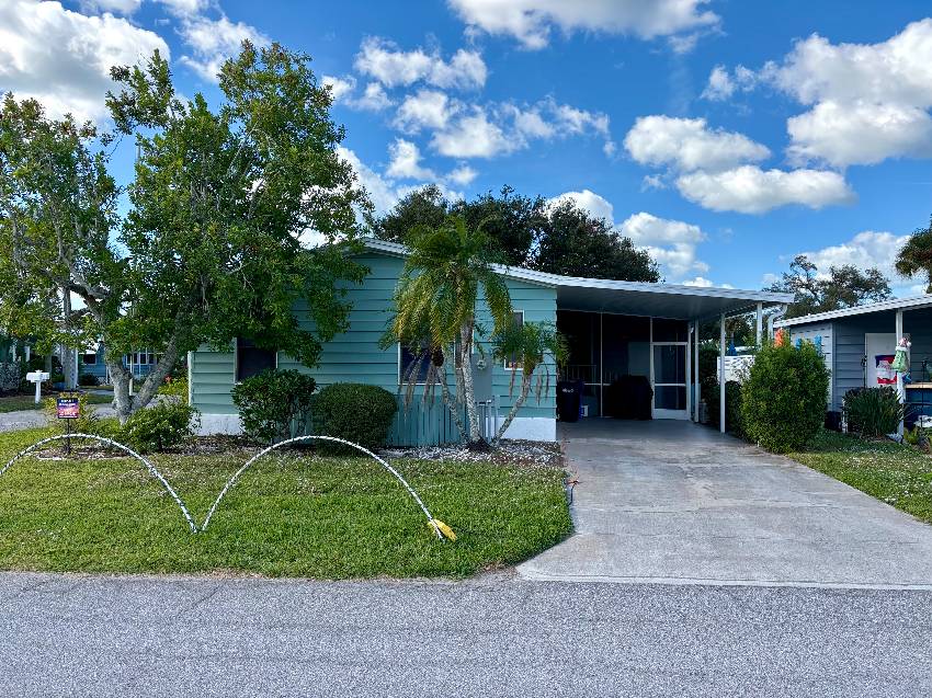 Venice, FL Mobile Home for Sale located at 1172 Juanita Circle Bay Indies