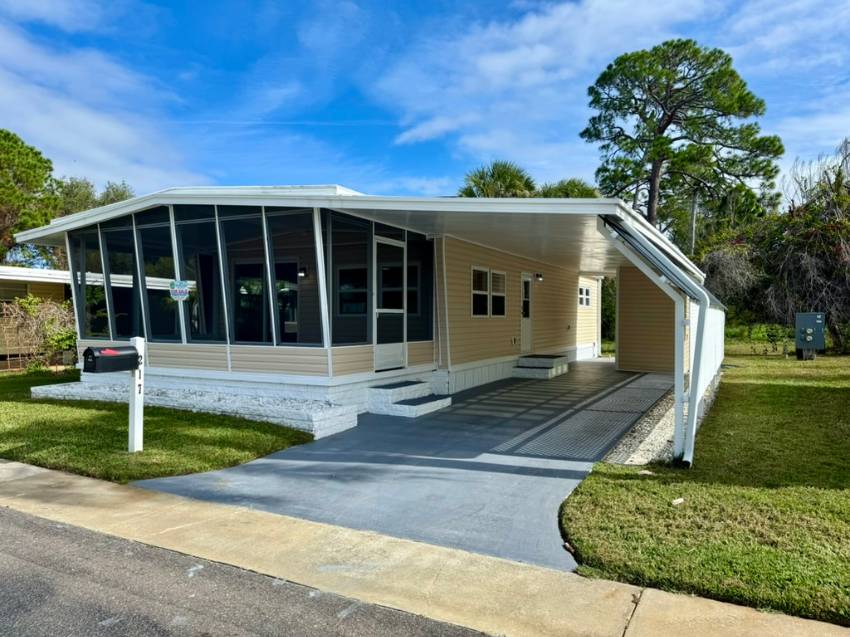 Dunedin, FL Mobile Home for Sale located at 1100 Curlew Rd Lot 217 