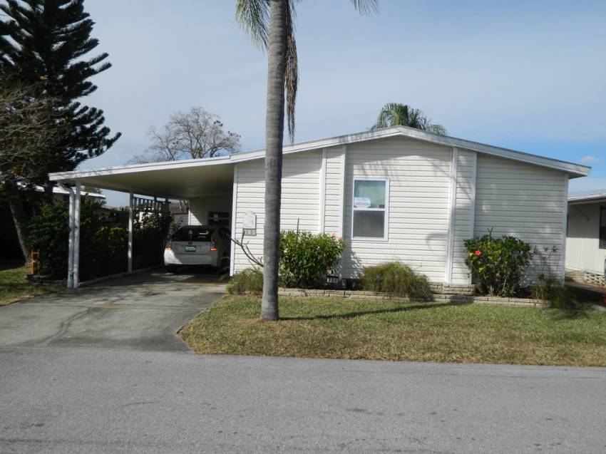 Lakeland, FL Mobile Home for Sale located at 2425 Harden Blvd #230 Beacon Terrace