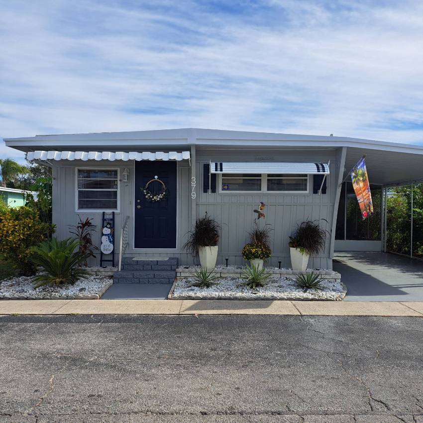 Dunedin, FL Mobile Home for Sale located at 800 Main St Lot 379 Golden Crest