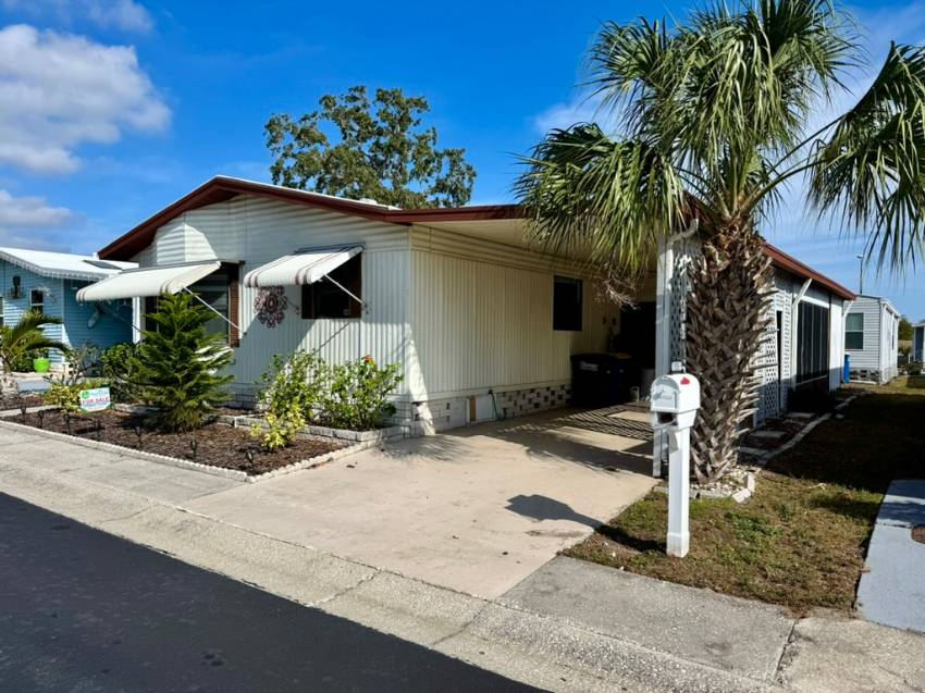 Clearwater, FL Mobile Home for Sale located at 100 Hampton Rd 