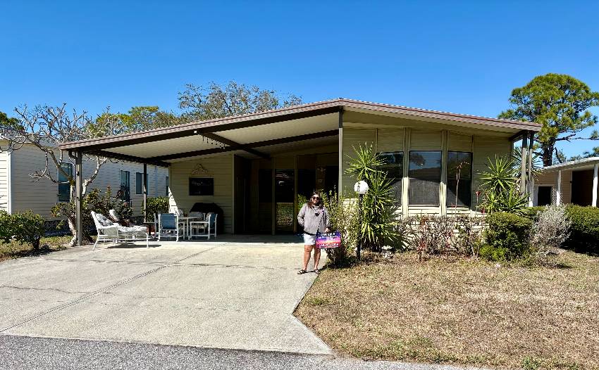 Venice, FL Mobile Home for Sale located at 1262 N Indies Circle Bay Indies