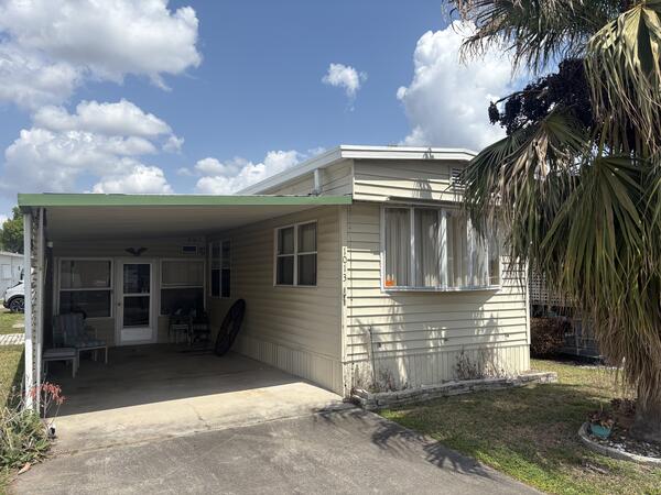 Fort Meade, FL Mobile Home for Sale located at 1013 2nd Street Fort Meade Estates