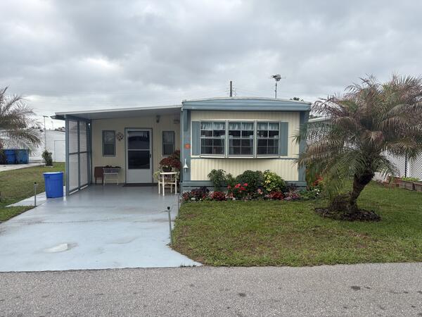 Fort Meade, FL Mobile Home for Sale located at 1010 Ohio Street Fort Meade Estates