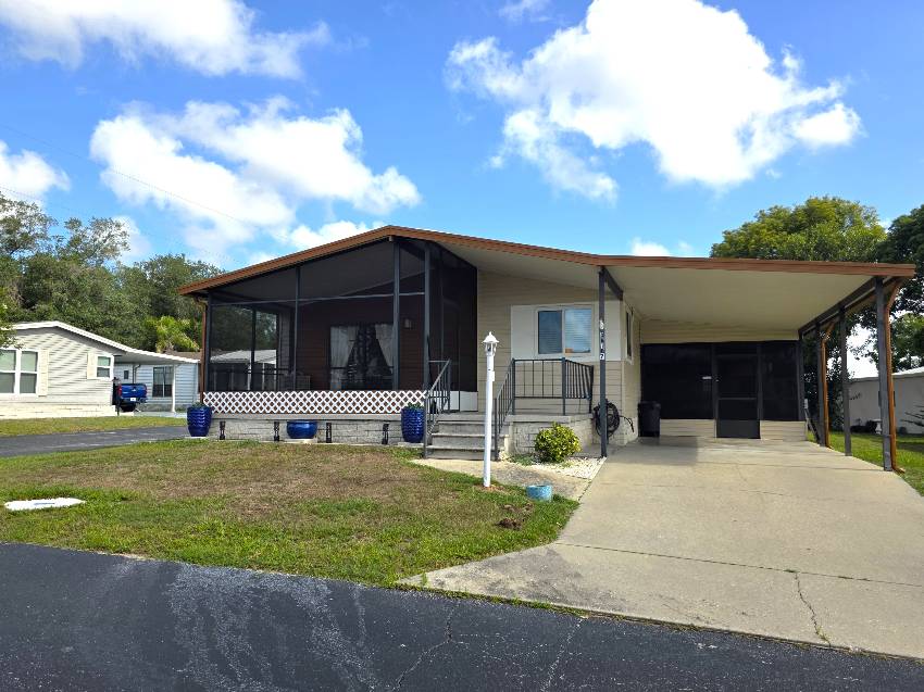 Dade City, FL Mobile Home for Sale located at 36107 Overlook Dr Fishermans Cove