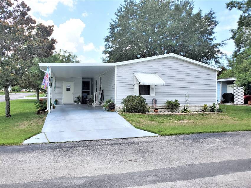 Homosassa, FL Mobile Home for Sale located at 6834 W Rushport Lane Walden Woods