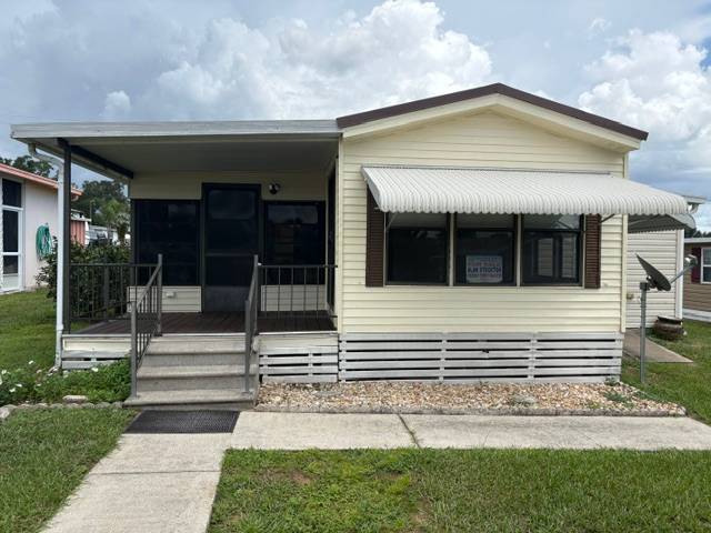 Dade City, FL Mobile Home for Sale located at 17031 Us Hwy 301, #50 Dade City Resort