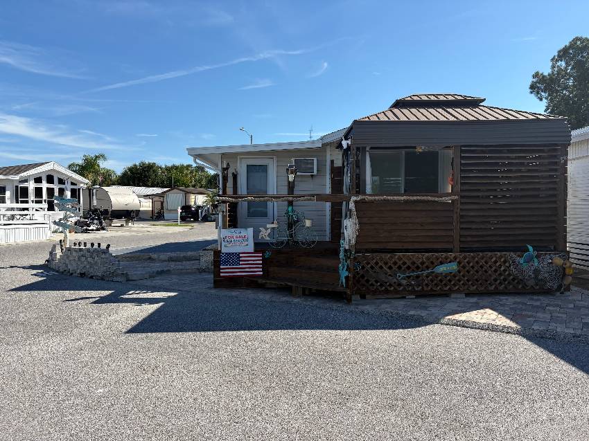 Port Richey, FL Mobile Home for Sale located at 6735 Hammock Dr #111 Jasmine Lakes 55+ Rv Resort